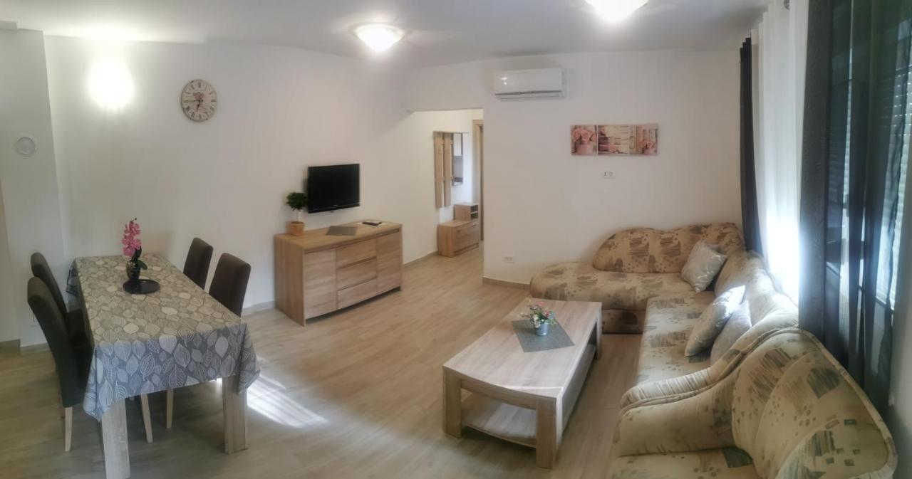 Apartments Slisko โปเรช ภายนอก รูปภาพ