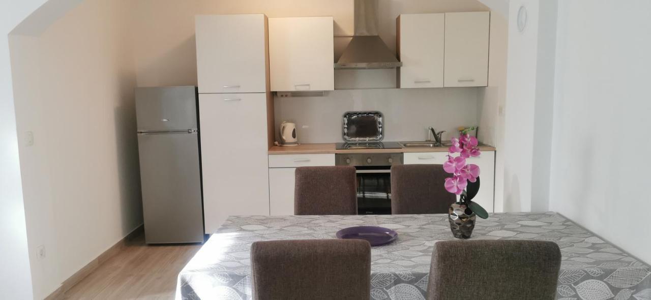 Apartments Slisko โปเรช ภายนอก รูปภาพ